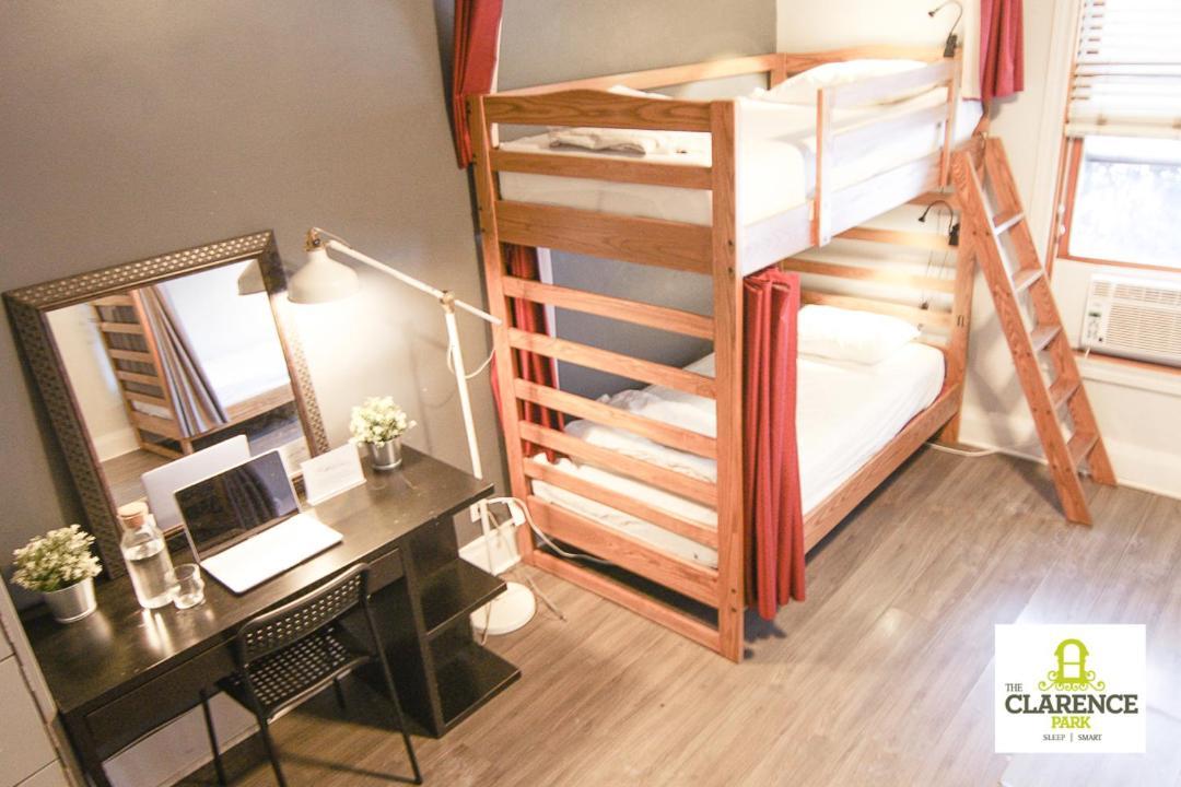 The Clarence Park Hostel Toronto Ngoại thất bức ảnh